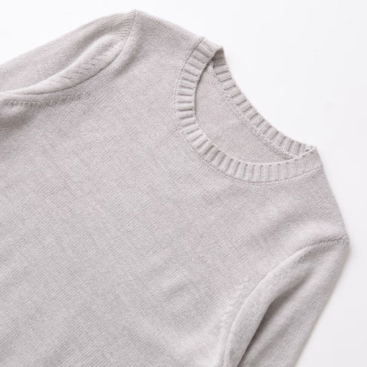 Pull en maille fine confortable pour dames avec col rond et détails intemporels Chic und Stil