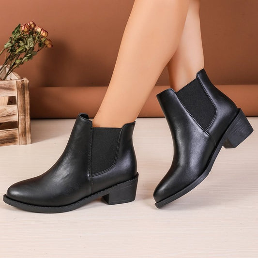 Bottines Chelsea pour dames en cuir végan avec des empiècements élastiques sur les côtés Chic und Stil