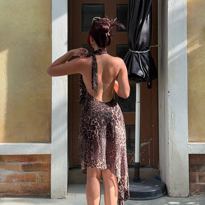 Robe asymétrique à col halter pour femmes avec motif léopard Chic und Stil