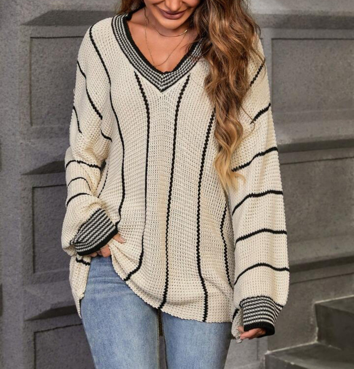 Dames Oversized V-Cou Pull avec motif rayé Chic und Stil