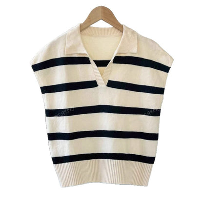 Femmes Pull court à manches courtes rayé avec col polo Chic und Stil