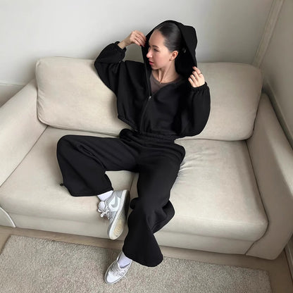 Casual sweatshirt set for women and wide jogger pants Chic and Style