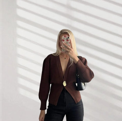 Dames Élégante Cardigan avec décolleté V plongeant et bouton décoratif Chic und Stil