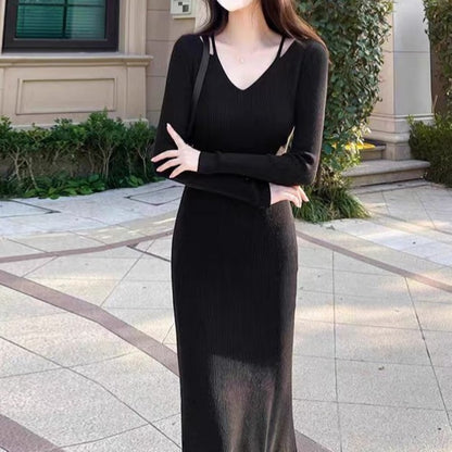 Robe en tricot élégante pour femmes avec décolleté en V et jupe évasée Chic und Stil