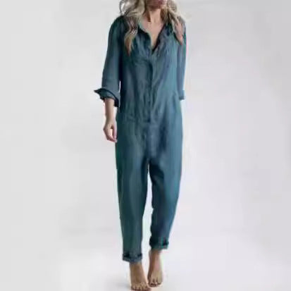 Combinaison en denim décontractée pour femmes avec des détails modernes Chic und Stil