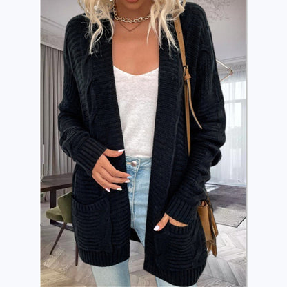 Cardigan en tricot pour femmes avec un design structuré et de grandes poches Chic und Stil