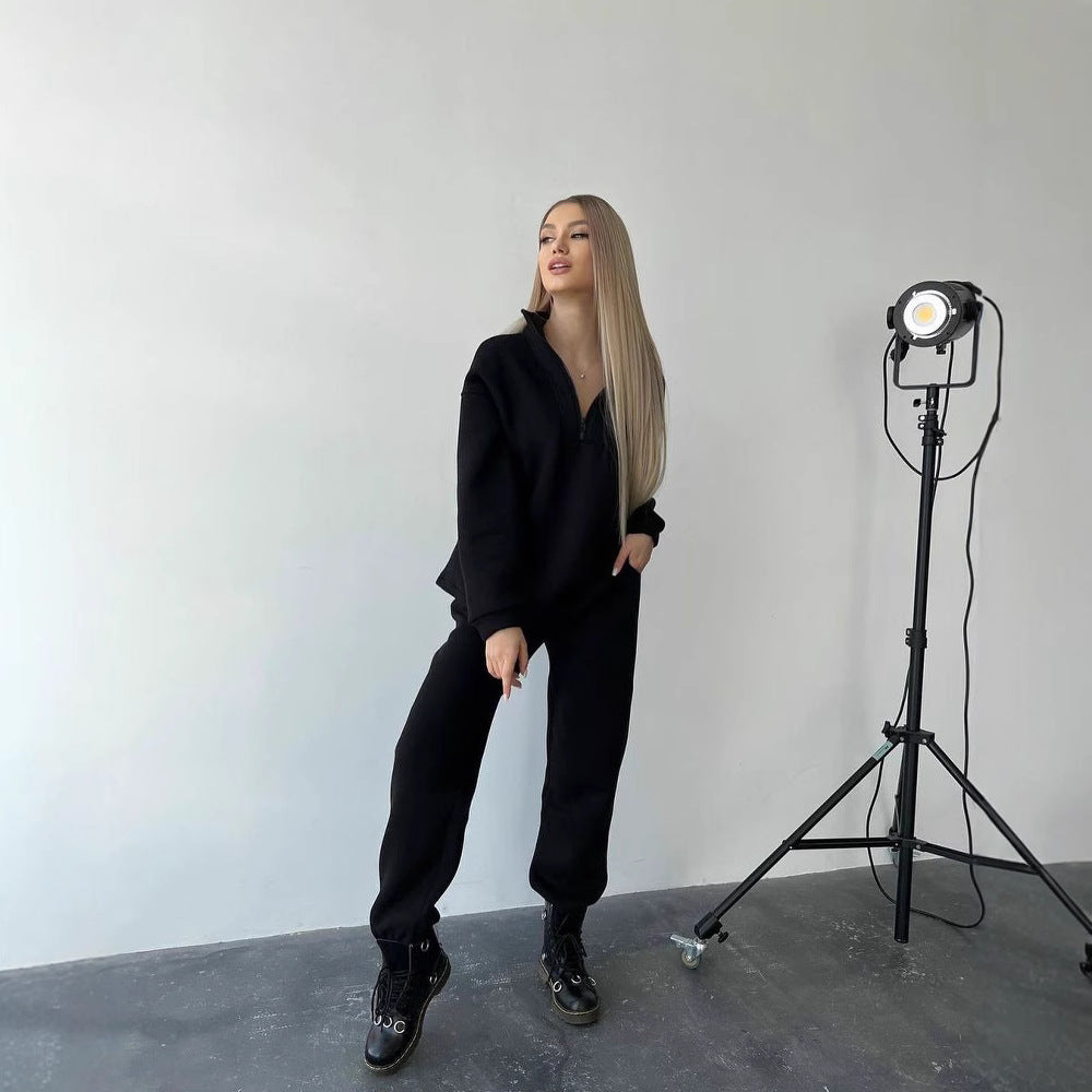 Women's casual sweatshirt jumpsuit and jogging pants with zipper Chic und Stil