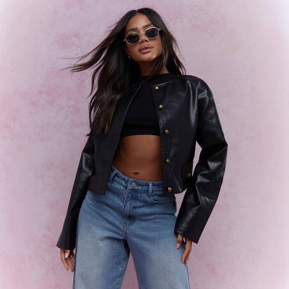 Dames cuir synthétique veste avec finition brillante et boutons décoratifs Chic und Stil