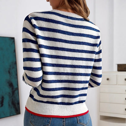 Pull en tricot pour femmes avec un motif rayé tendance et une texture fine Chic und Stil