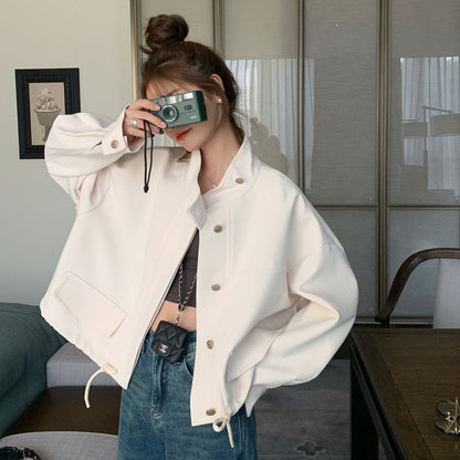 Veste courte élégante pour femme avec col haut et fermeture à pression Chic & Stil