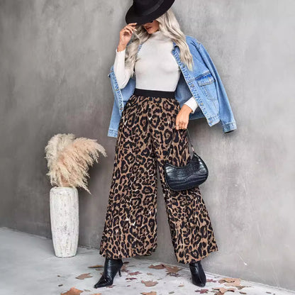 Wide leopard pants for women with elastic waistband and elegant cut Chic und Stil