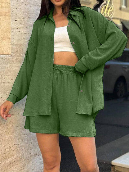 Ensemble d'overshirt décontracté pour femmes avec taille élastique et shorts amples Chic und Stil