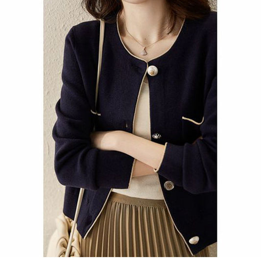 Cardigan ajusté pour femmes avec détails de poches Chic und Stil