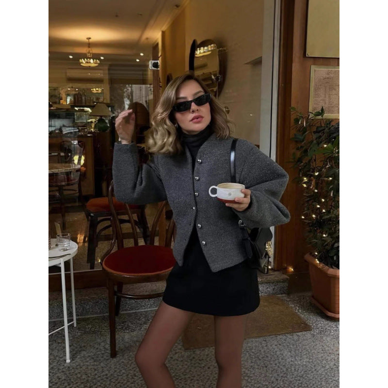 Dames cardigan intemporel avec des boutons élégants et des manches volumineuses Chic und Stil