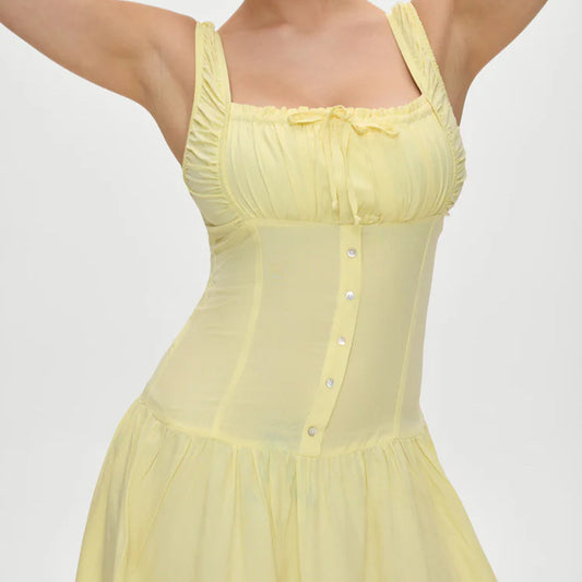Robe mini femme avec détails en volants et nœud décoratif Chic und Stil