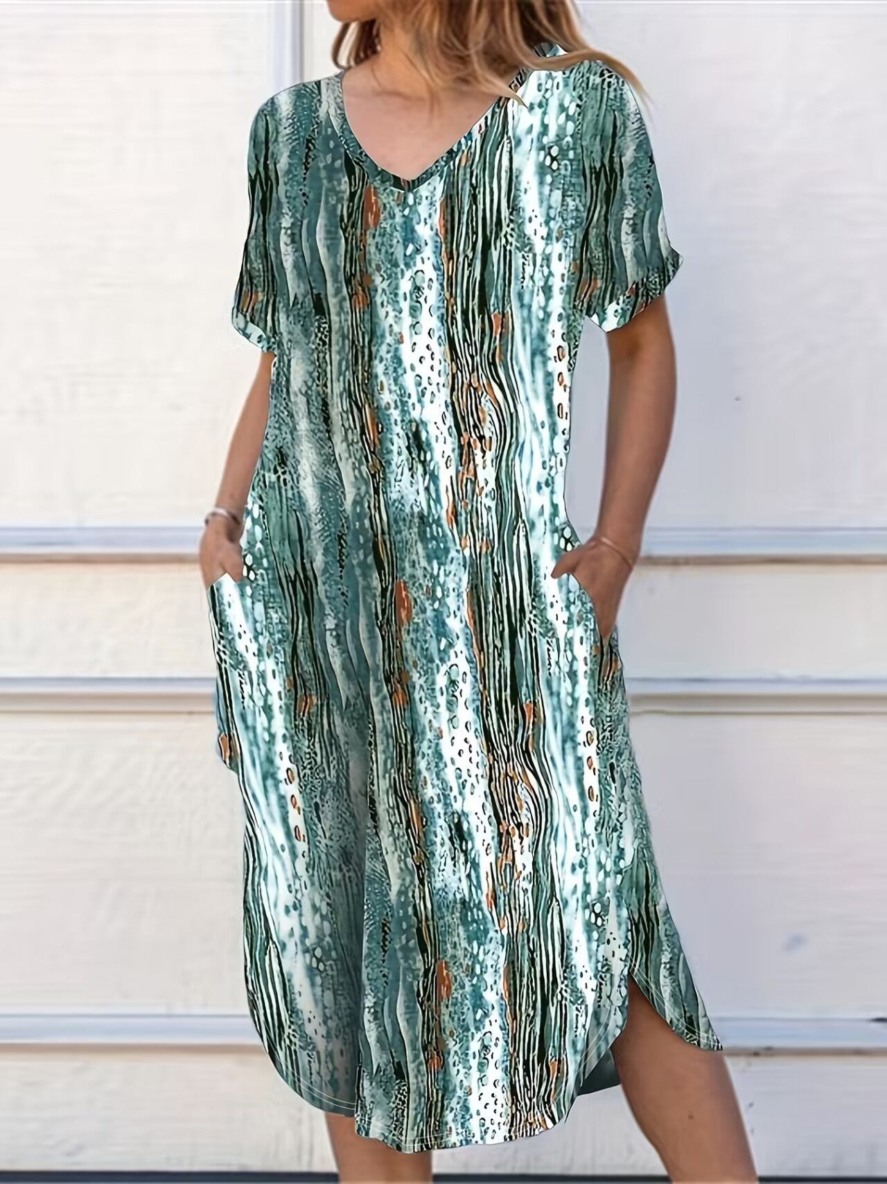 Robe de plage pour dames avec coupe généreuse et poches latérales Chic und Stil