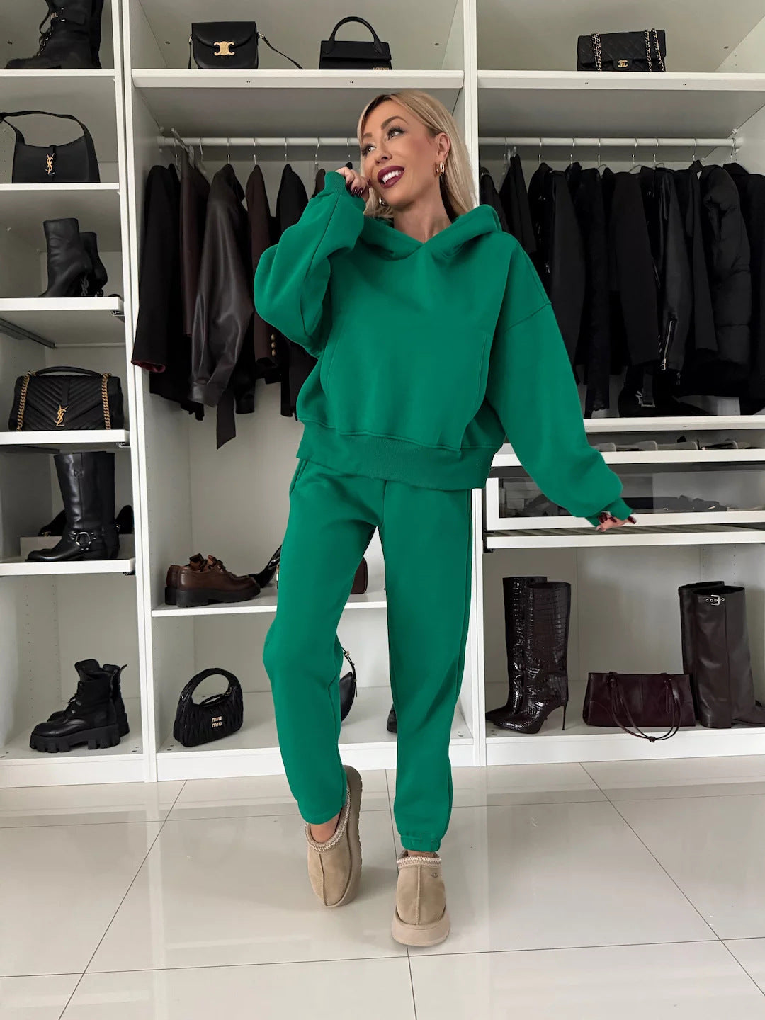 Casual women's tracksuit set with hooded sweatshirt and elastic waistband jogger pants Chic and Style