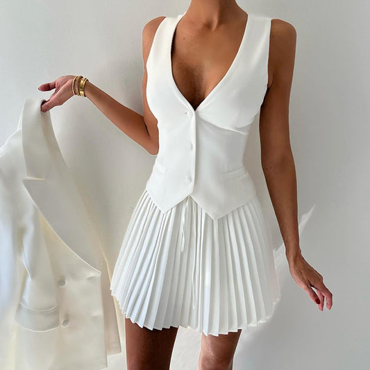 Robe plissée élégante pour femmes avec un haut cintré Chic und Stil