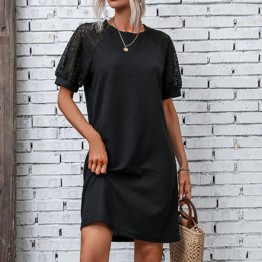 Robe courte décontractée à manches courtes pour femmes avec des inserts en dentelle transparente Chic und Stil
