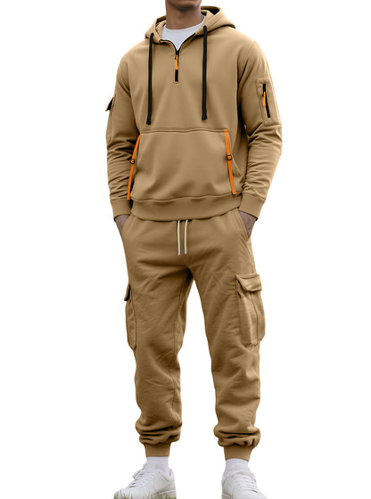 Functional sports set for men with hood and practical pockets Chic and Style