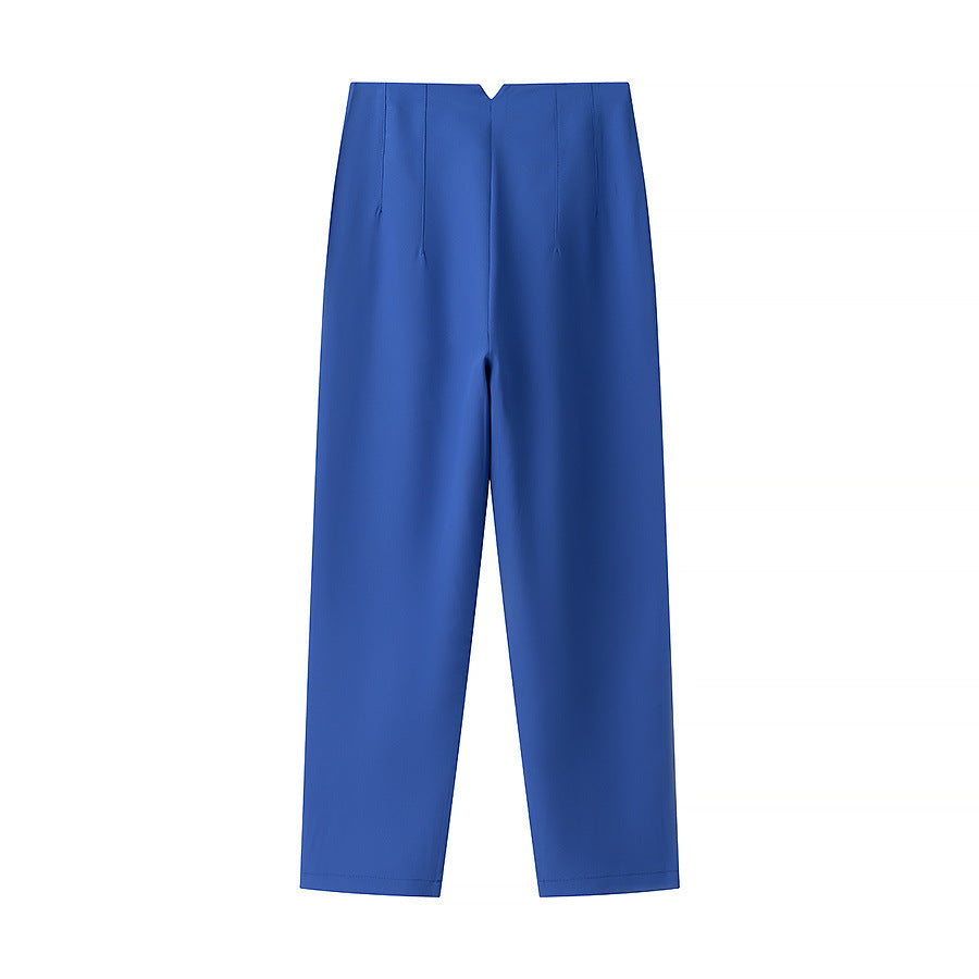 Elegant high-waisted pants for women with fine pleats and practical pockets Chic and Style