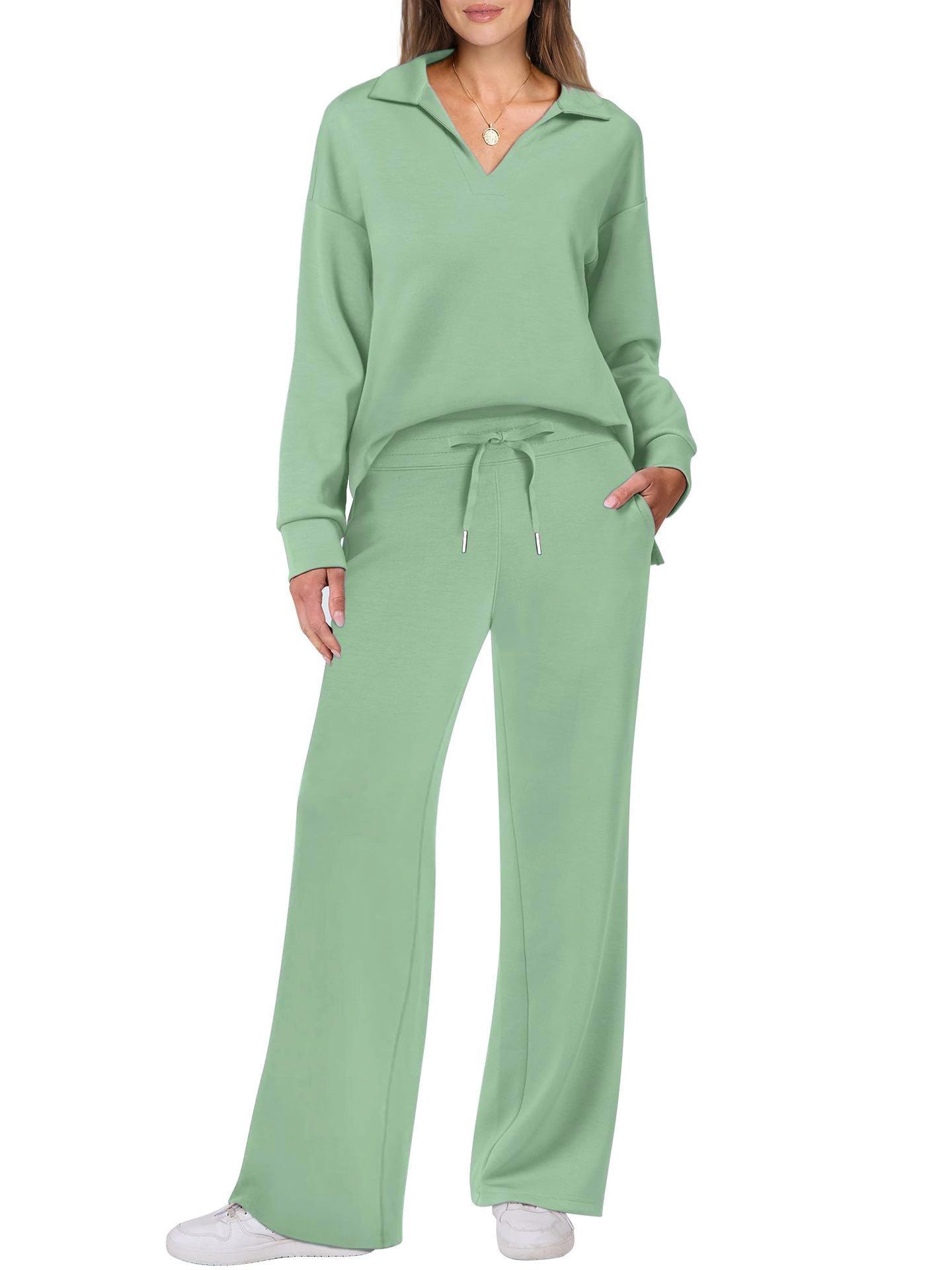 Ensemble décontracté pour femmes composé d'un pull oversized et d'un pantalon de jogging large Chic und Stil