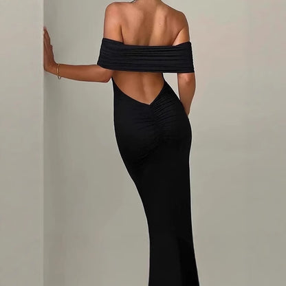 Robe de soirée élégante et cintrée pour femmes avec décolleté sans épaule Chic und Stil