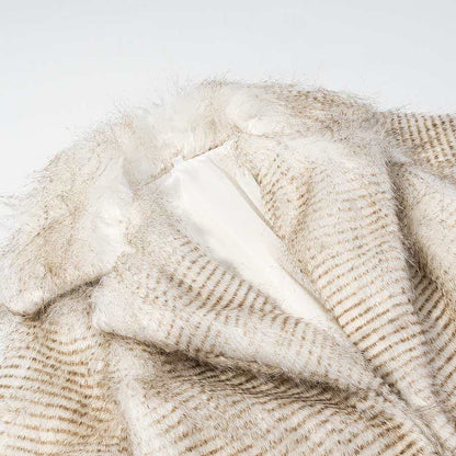 Veste en fausse fourrure à la mode pour femmes avec col élégant Chic & Stil