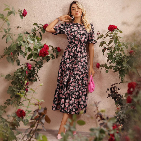 Robe maxi femme avec motifs floraux et ceinture à taille cinchable Chic und Stil