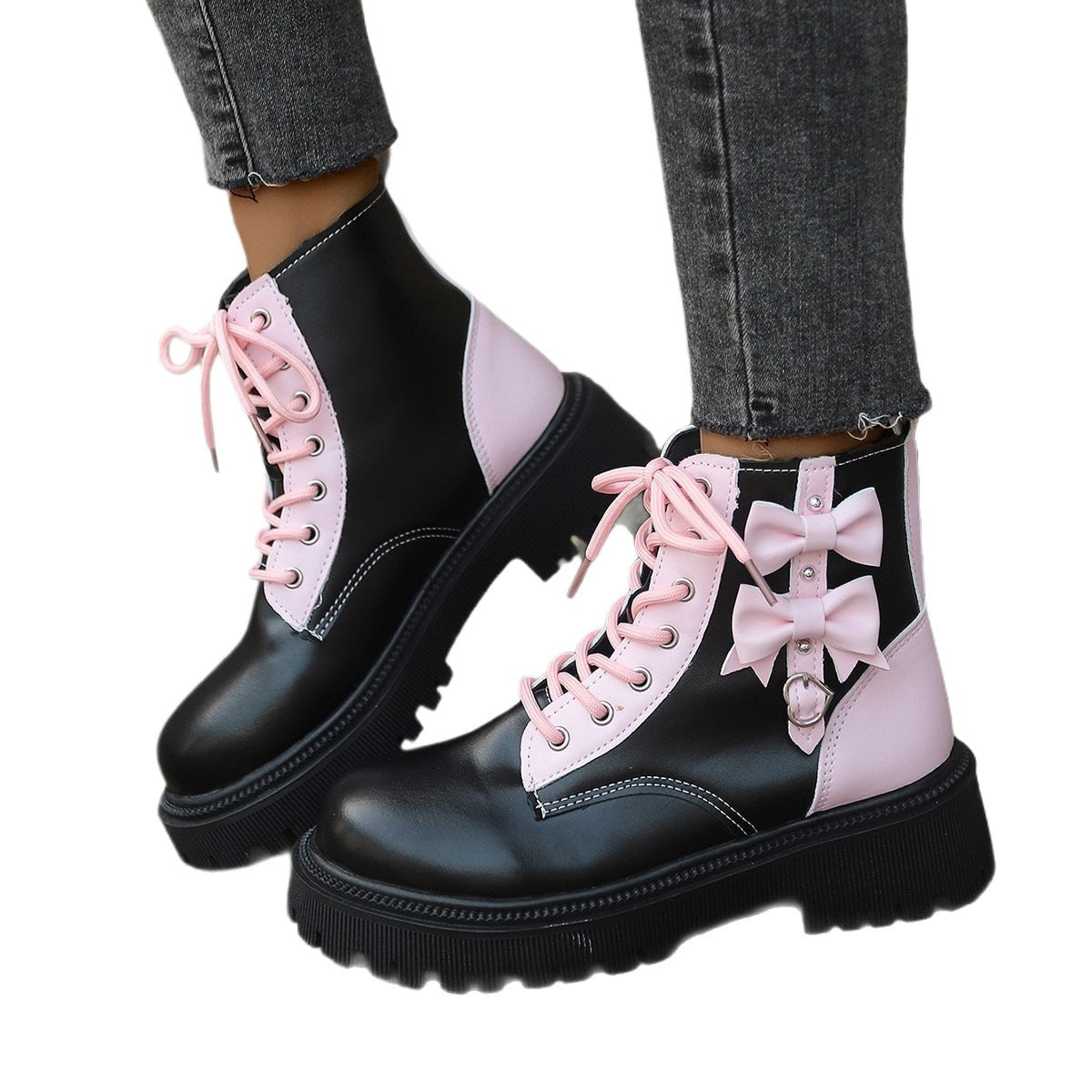 Bottes pour femmes robustes et stylées, dotées d'une tige haute et d'accents colorés Chic und Stil