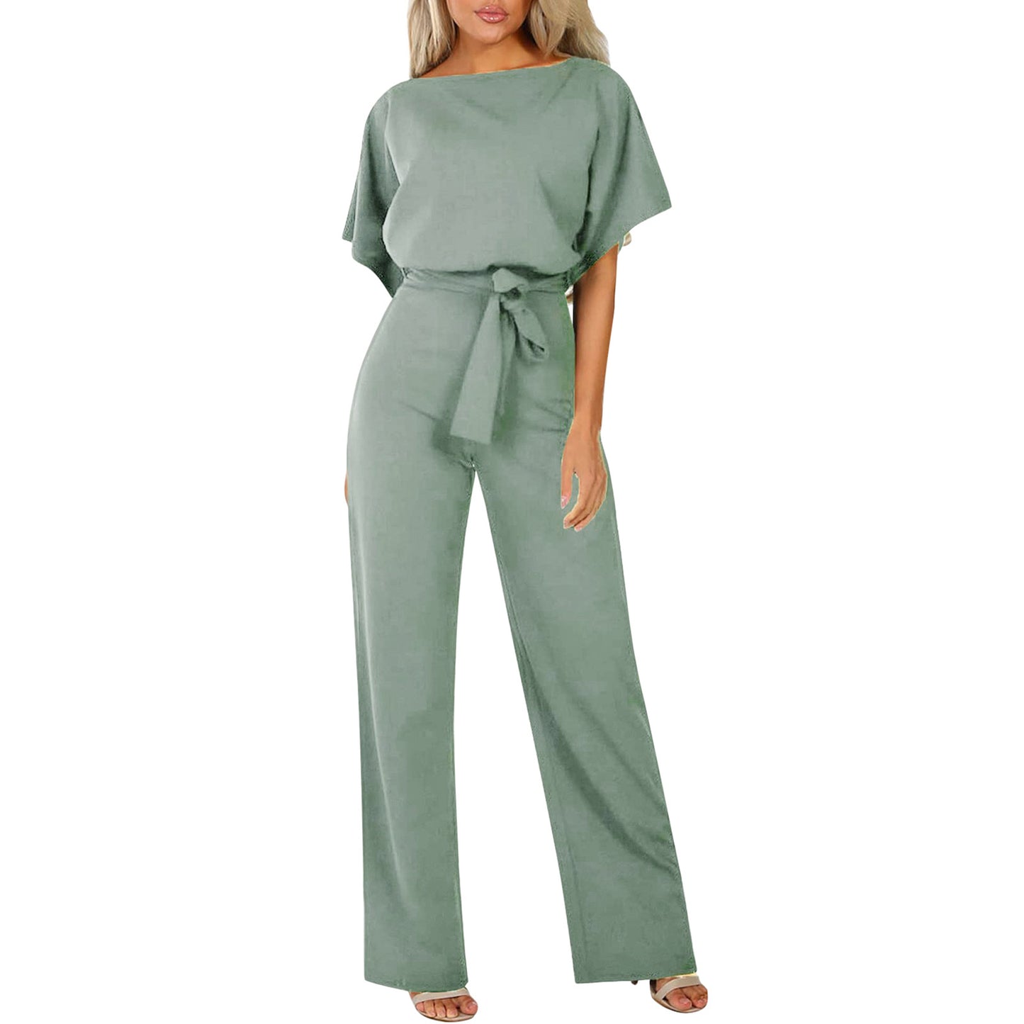Elegant set for women consisting of a flowing blouse and flared pants Chic und Stil