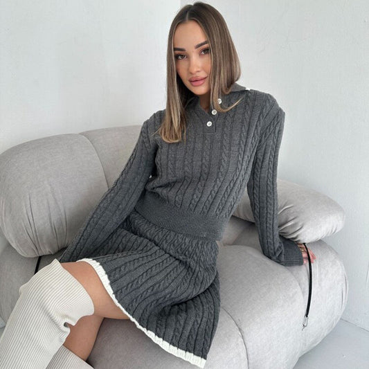 Robe en tricot à col et détails féminins pour femmes Chic und Stil
