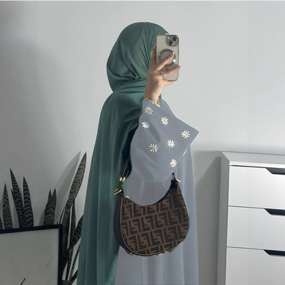 Robe tunique élégante pour femmes avec motif floral brodé Chic und Stil