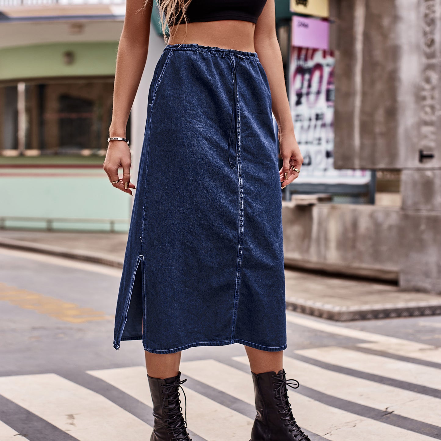 Jupe maxi en denim pour dames avec fente latérale et poches pratiques Chic und Stil