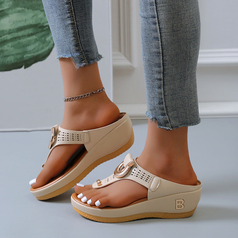 Sandales antidérapantes à plateforme décorative pour femmes Chic und Stil