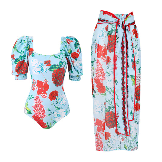 Maillot de bain pour dames avec des manches bouffantes volumineuses et une jupe portefeuille assortie Chic und Stil