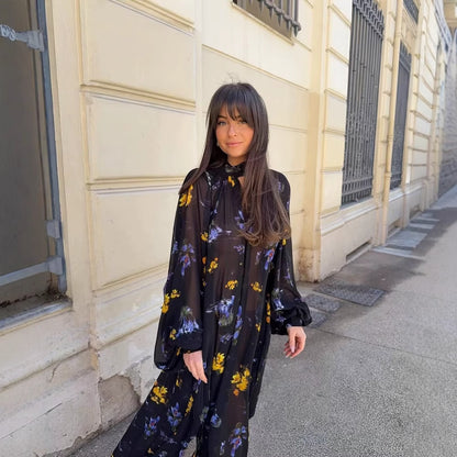 Robe maxi pour femme avec col montant élégant et design floral imprimé Chic und Stil