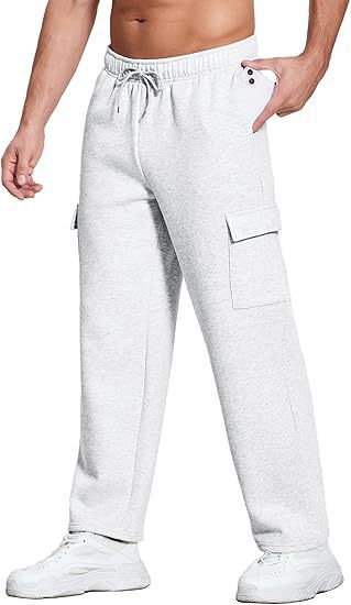 Men's cargo pants with practical side pockets Chic and Style