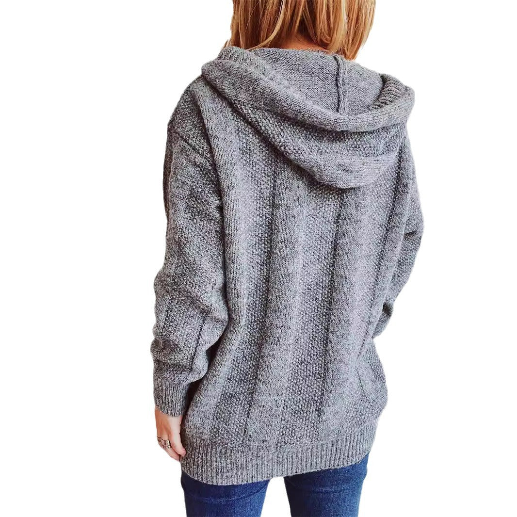 Pull en tricot décontracté pour femmes avec capuche et boutons décoratifs Chic und Stil