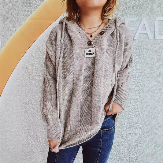 Pull en tricot décontracté pour femmes avec capuche et boutons décoratifs Chic und Stil