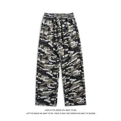 Casual cargo pants for women with drawstring and practical camouflage pattern Chic and Style