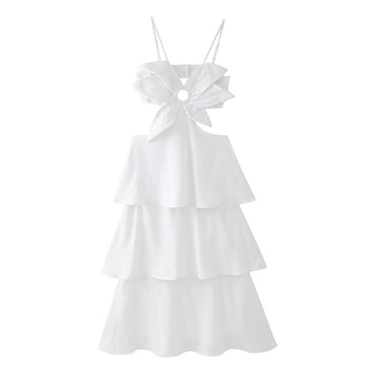 Robe maxi femme avec un design froncé raffiné et un détail de nœud ludique Chic und Stil