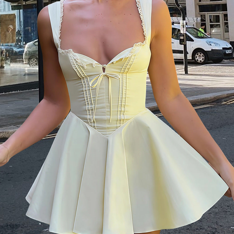Robe mini femme avec corsage et volants Chic und Stil