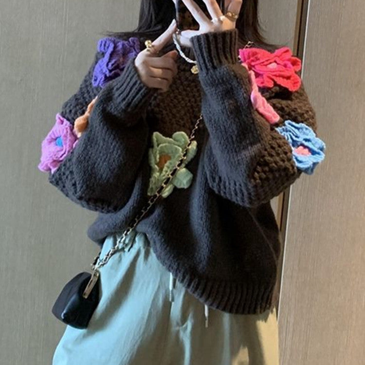 Femme Pull en tricot ludique avec des applications florales Chic und Stil