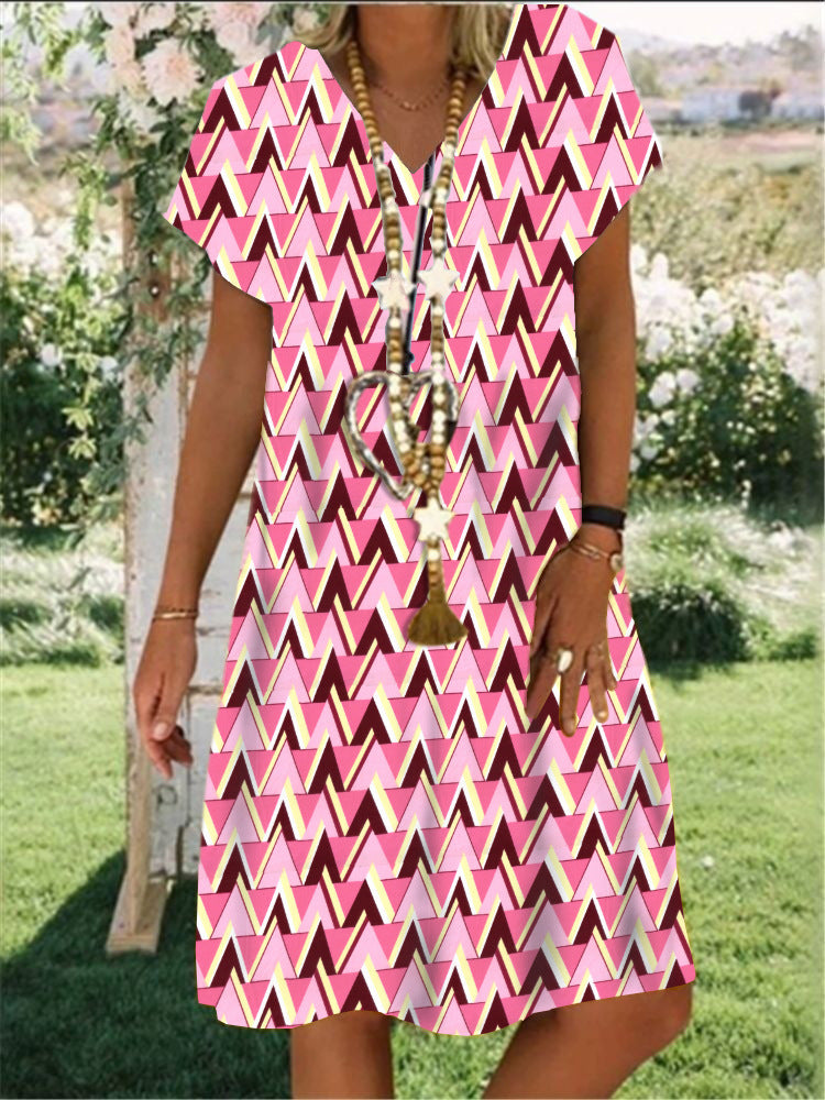 Robe de loisirs pour femmes avec design graphique triangulaire et coupe décontractée Chic und Stil