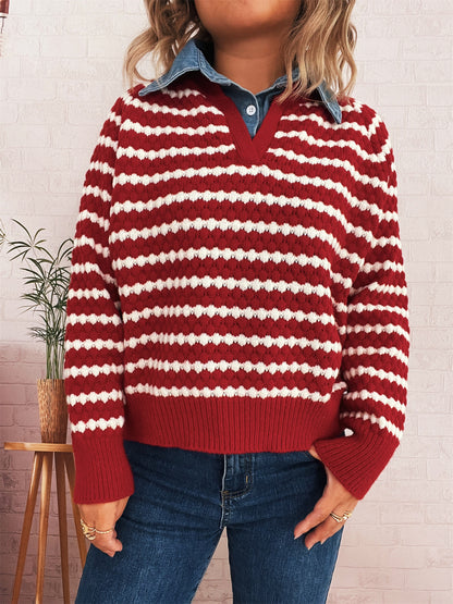 Pull en tricot pour femme avec un décolleté en V profond et un motif rayé marqué Chic und Stil