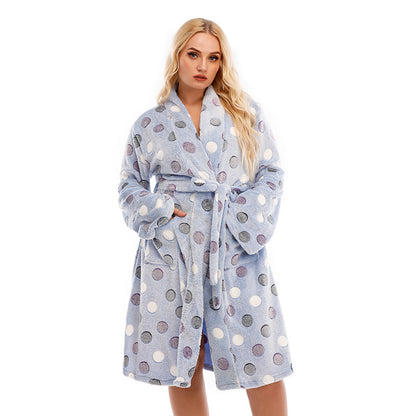 Dames Robe de nuit douillette à pois Chic und Stil