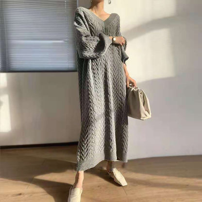 Robe tricot femme avec motif cable et décolleté en V profond Chic und Stil