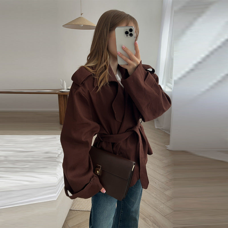 Dames Élégante trench-coat oversize avec ceinture et manches structurées Chic und Stil