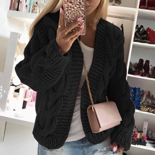 Dames cardigan avec un design de tresse frappant et une coupe oversized Chic und Stil